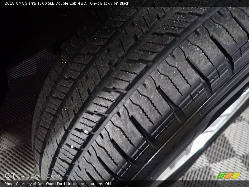 Onyx Black / Jet Black 2018 GMC Sierra 1500 SLE Double Cab 4WD