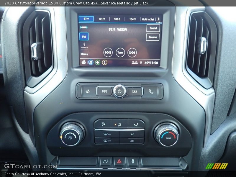 Silver Ice Metallic / Jet Black 2020 Chevrolet Silverado 1500 Custom Crew Cab 4x4