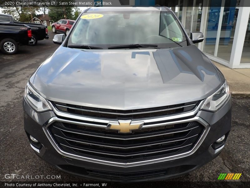 Satin Steel Metallic / Jet Black 2020 Chevrolet Traverse LT