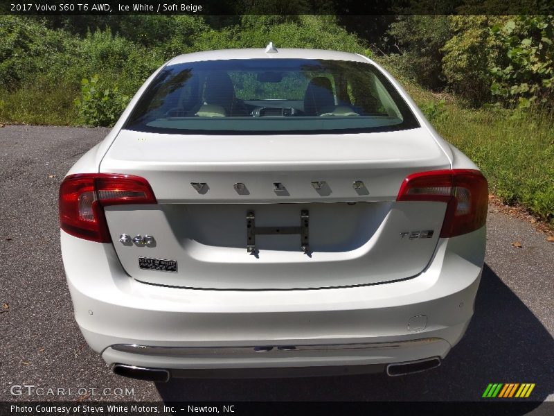 Ice White / Soft Beige 2017 Volvo S60 T6 AWD