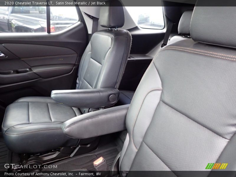 Satin Steel Metallic / Jet Black 2020 Chevrolet Traverse LT