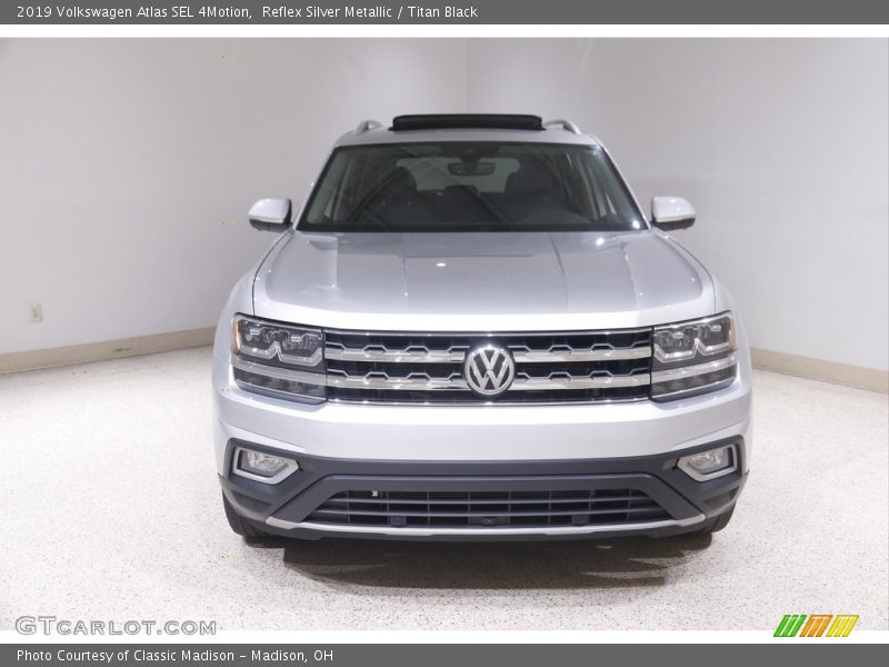 Reflex Silver Metallic / Titan Black 2019 Volkswagen Atlas SEL 4Motion