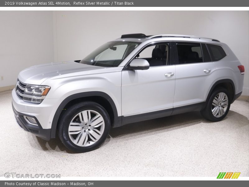 Reflex Silver Metallic / Titan Black 2019 Volkswagen Atlas SEL 4Motion