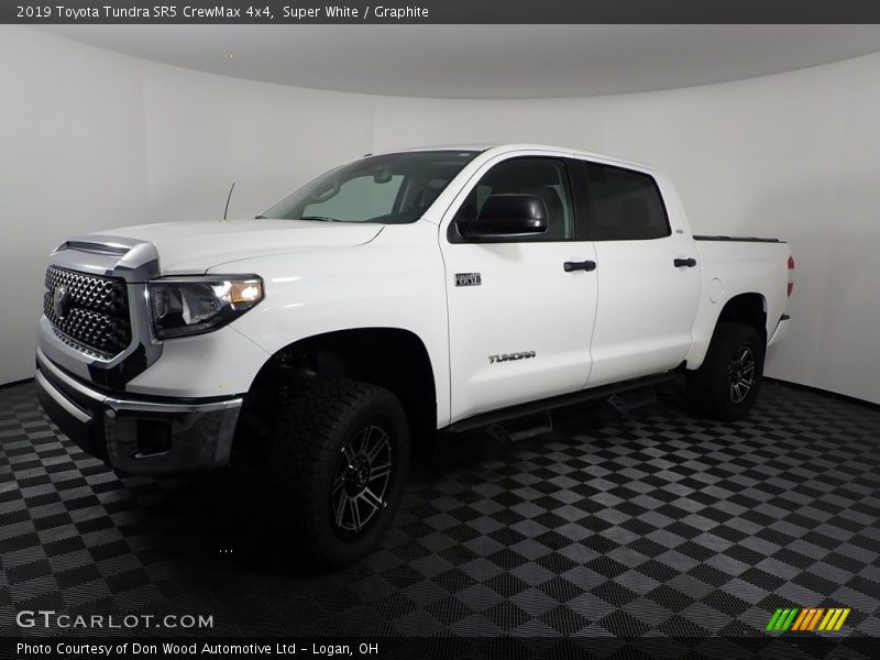 Super White / Graphite 2019 Toyota Tundra SR5 CrewMax 4x4