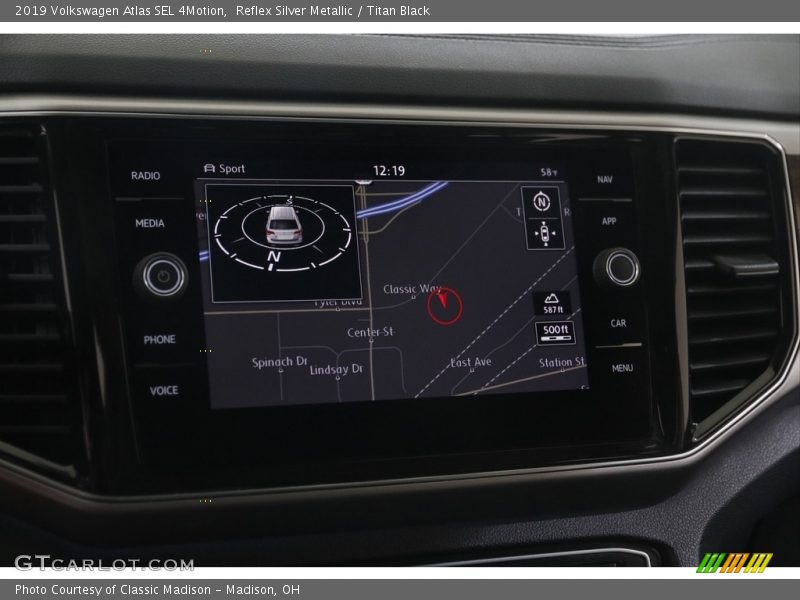 Reflex Silver Metallic / Titan Black 2019 Volkswagen Atlas SEL 4Motion