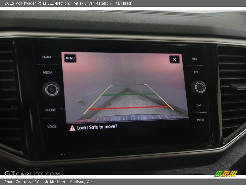 Reflex Silver Metallic / Titan Black 2019 Volkswagen Atlas SEL 4Motion