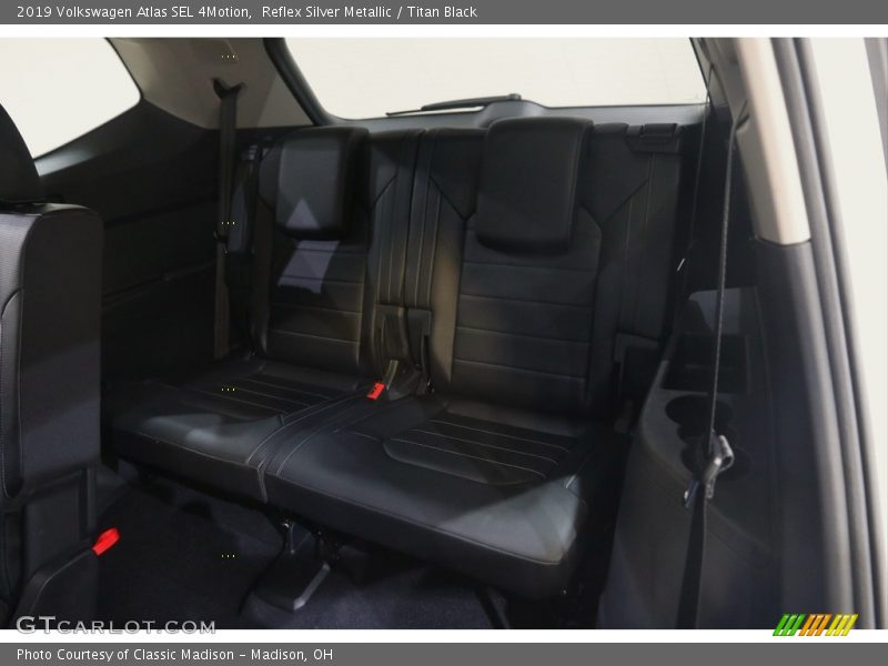 Reflex Silver Metallic / Titan Black 2019 Volkswagen Atlas SEL 4Motion