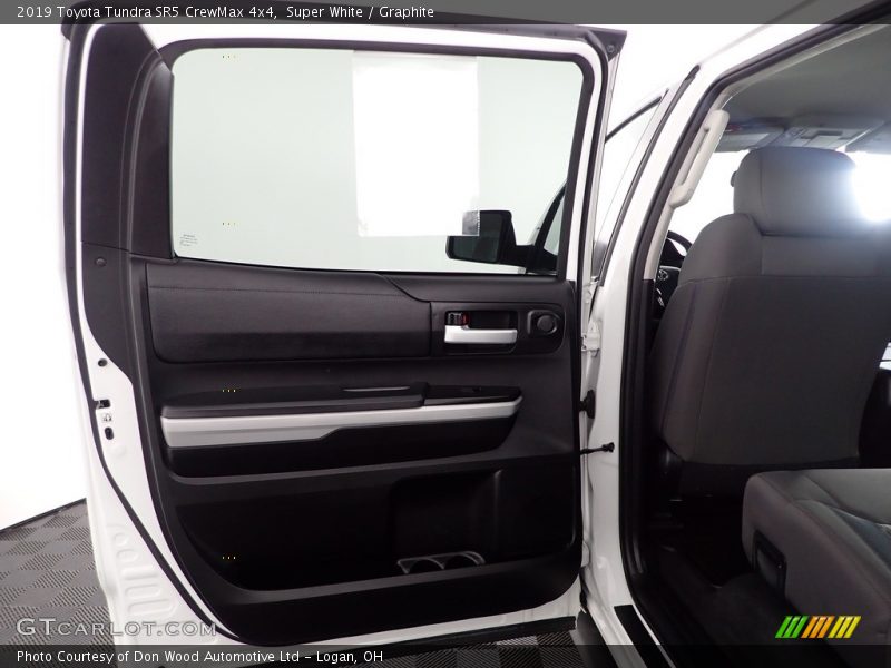 Super White / Graphite 2019 Toyota Tundra SR5 CrewMax 4x4