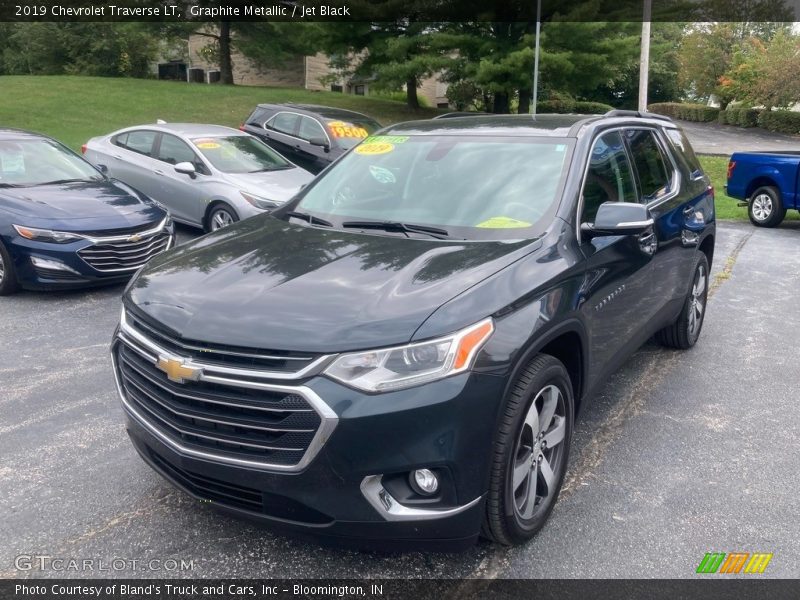 Graphite Metallic / Jet Black 2019 Chevrolet Traverse LT