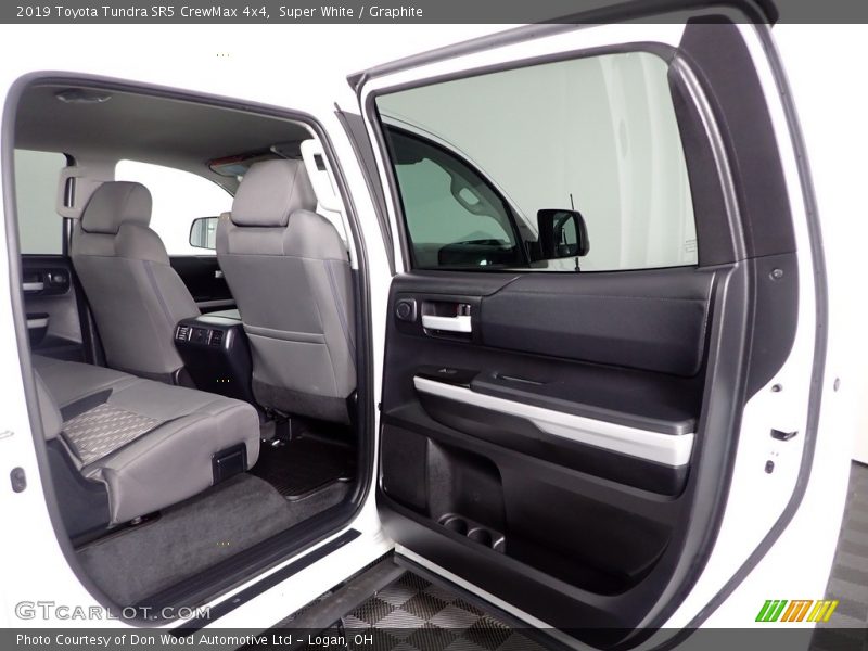 Super White / Graphite 2019 Toyota Tundra SR5 CrewMax 4x4