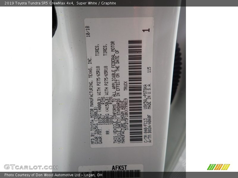 Super White / Graphite 2019 Toyota Tundra SR5 CrewMax 4x4