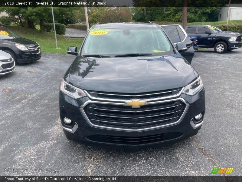 Graphite Metallic / Jet Black 2019 Chevrolet Traverse LT