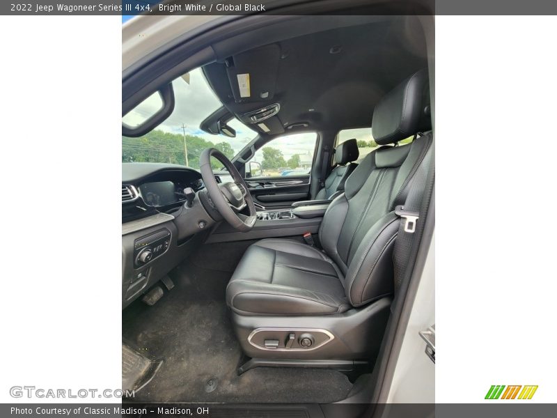 Bright White / Global Black 2022 Jeep Wagoneer Series III 4x4