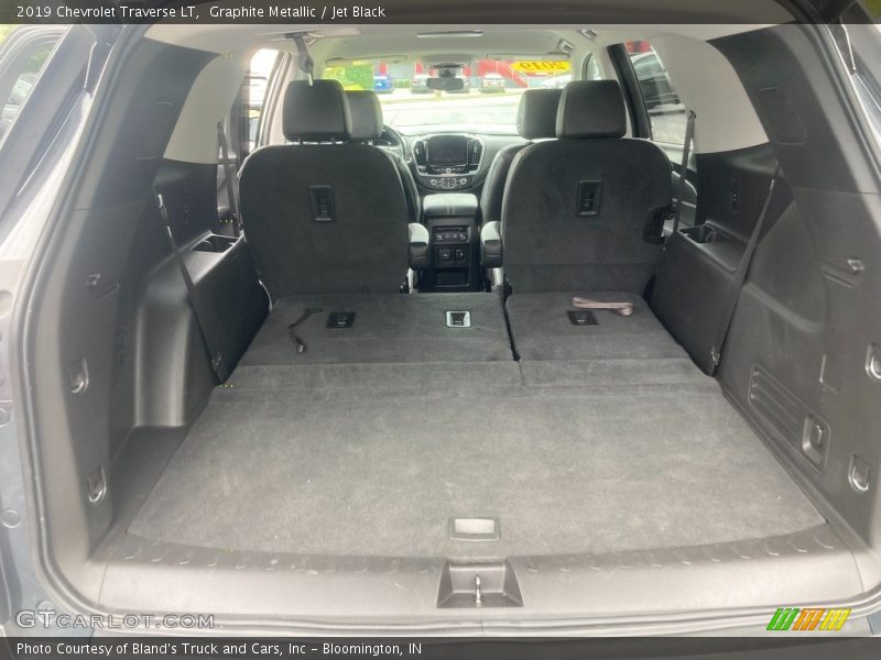 Graphite Metallic / Jet Black 2019 Chevrolet Traverse LT
