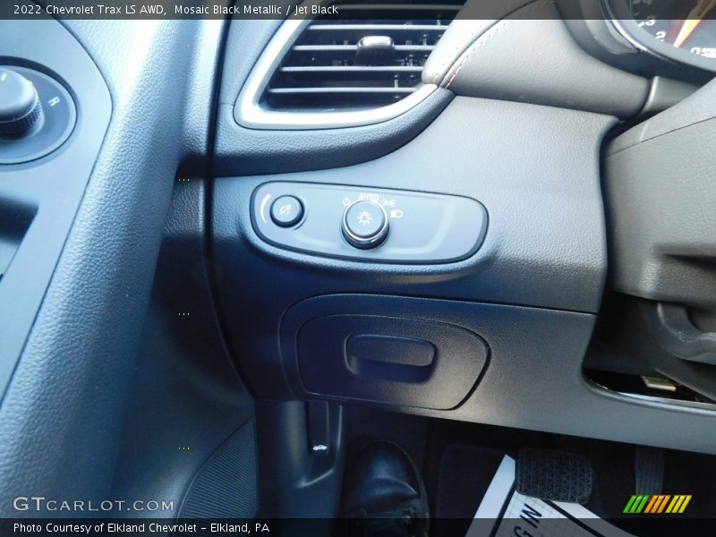 Mosaic Black Metallic / Jet Black 2022 Chevrolet Trax LS AWD