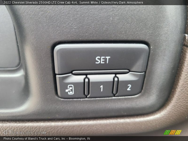 Summit White / Gideon/Very Dark Atmosphere 2022 Chevrolet Silverado 2500HD LTZ Crew Cab 4x4