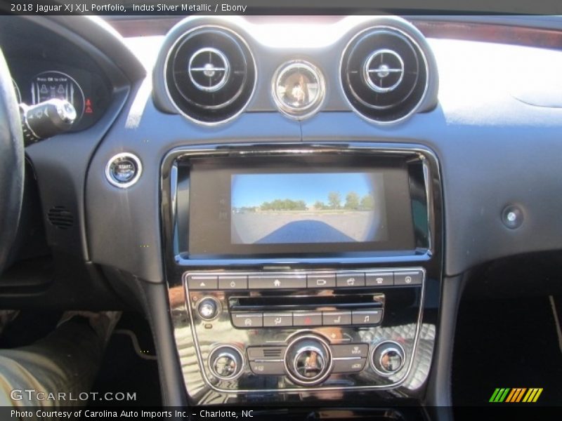Indus Silver Metallic / Ebony 2018 Jaguar XJ XJL Portfolio
