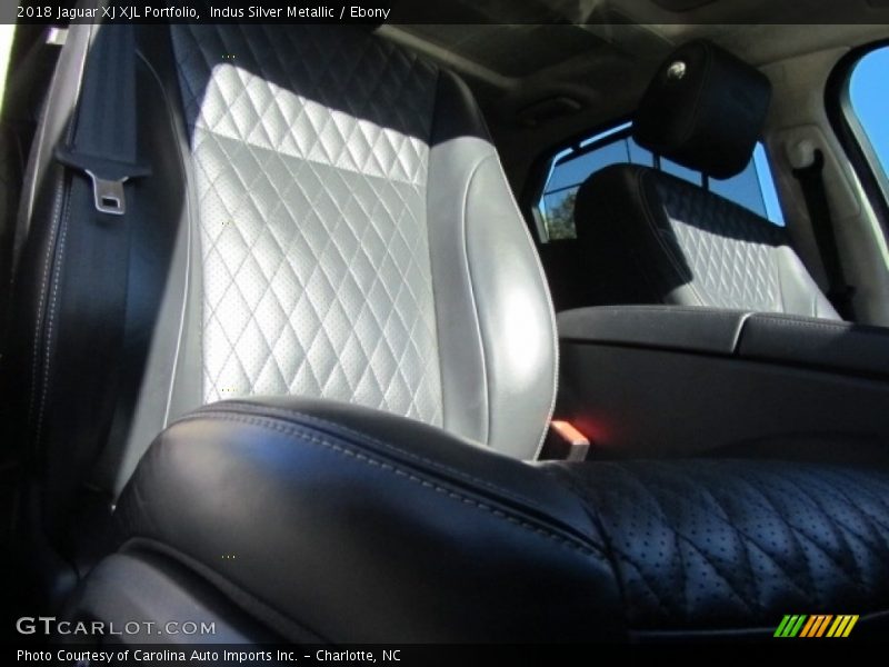Indus Silver Metallic / Ebony 2018 Jaguar XJ XJL Portfolio