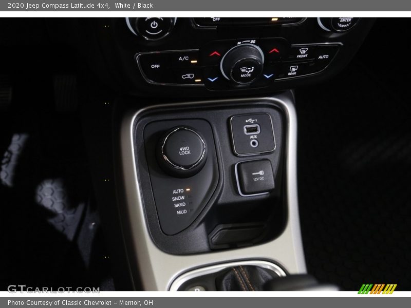 White / Black 2020 Jeep Compass Latitude 4x4