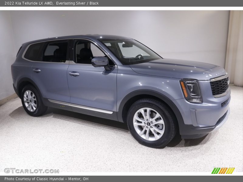Everlasting Silver / Black 2022 Kia Telluride LX AWD