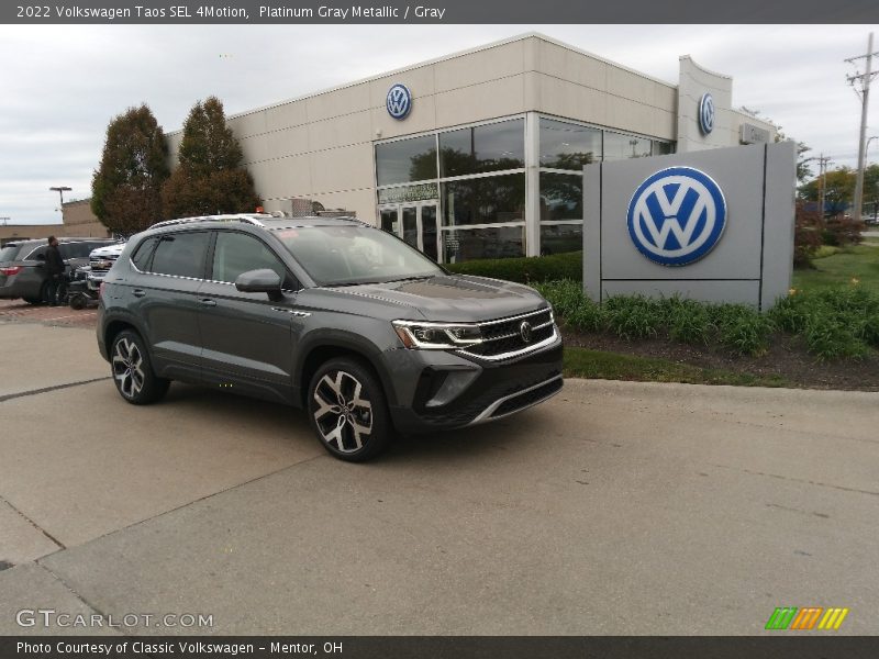 Front 3/4 View of 2022 Taos SEL 4Motion