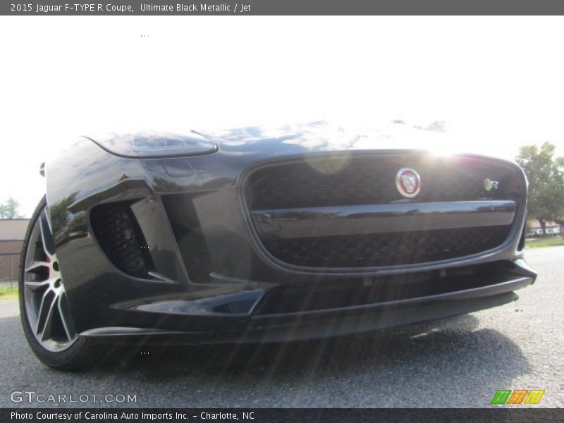 Ultimate Black Metallic / Jet 2015 Jaguar F-TYPE R Coupe