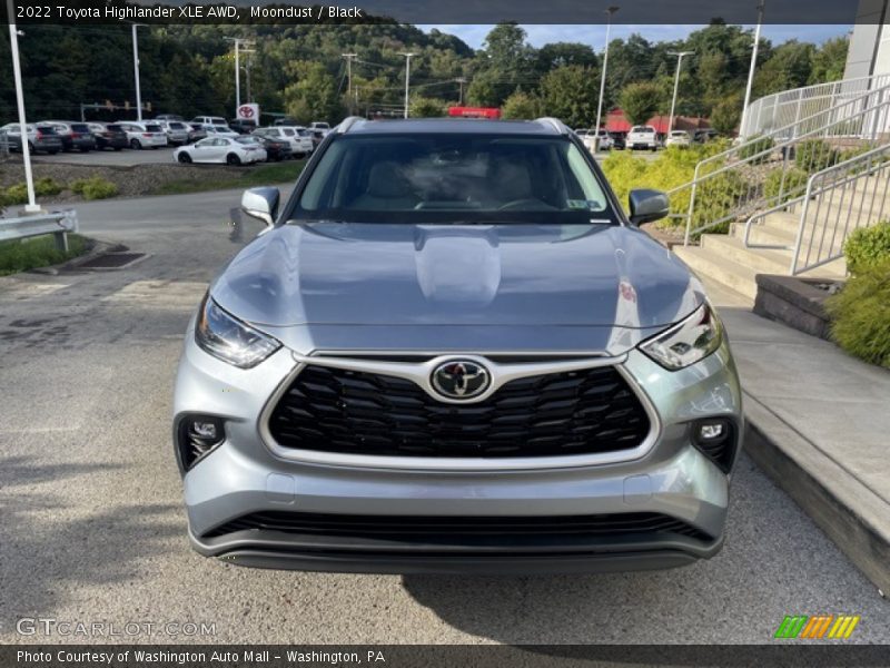 Moondust / Black 2022 Toyota Highlander XLE AWD