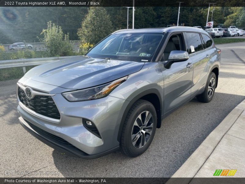 Moondust / Black 2022 Toyota Highlander XLE AWD