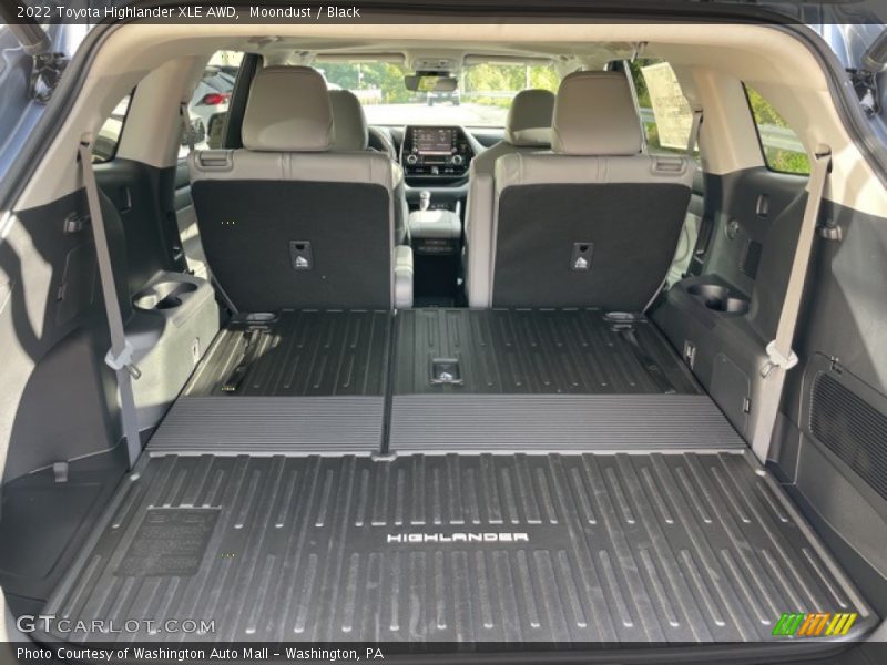 Moondust / Black 2022 Toyota Highlander XLE AWD