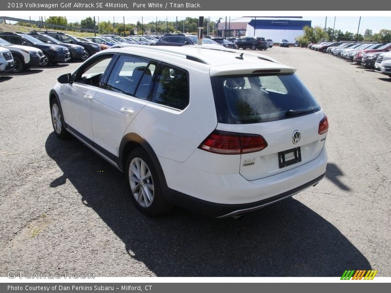 Pure White / Titan Black 2019 Volkswagen Golf Alltrack SE 4Motion