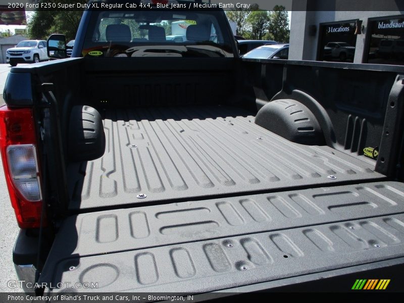 Blue Jeans / Medium Earth Gray 2020 Ford F250 Super Duty XL Regular Cab 4x4