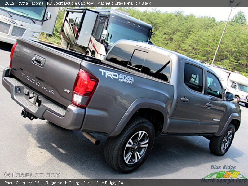 Magnetic Gray Metallic / Black 2019 Toyota Tacoma TRD Sport Double Cab 4x4