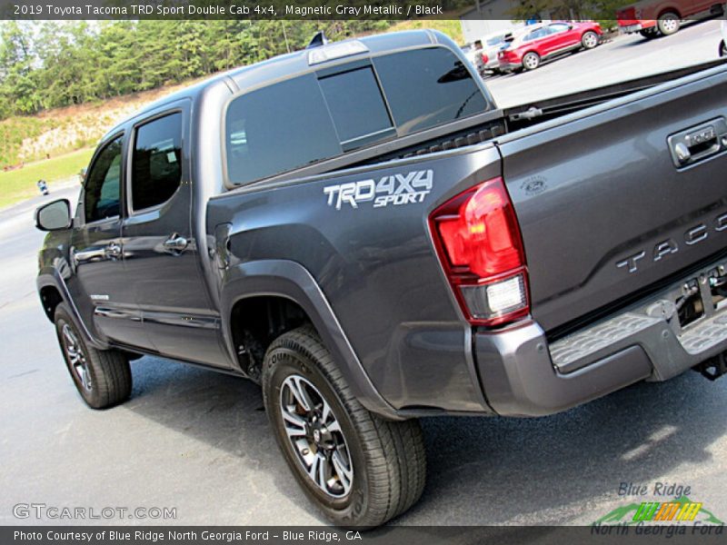 Magnetic Gray Metallic / Black 2019 Toyota Tacoma TRD Sport Double Cab 4x4