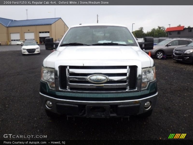 Oxford White / Stone/Medium Stone 2009 Ford F150 XL Regular Cab 4x4