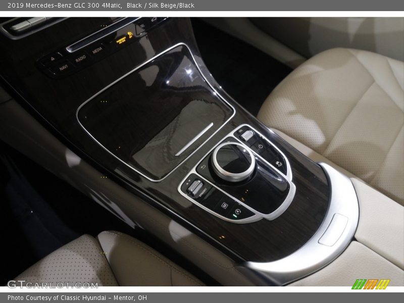 Black / Silk Beige/Black 2019 Mercedes-Benz GLC 300 4Matic