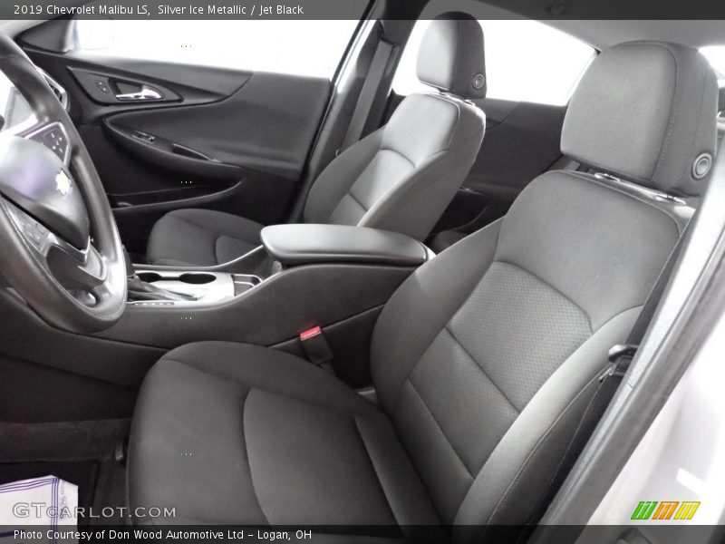 Silver Ice Metallic / Jet Black 2019 Chevrolet Malibu LS