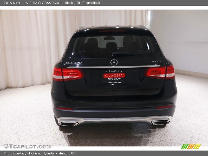 Black / Silk Beige/Black 2019 Mercedes-Benz GLC 300 4Matic