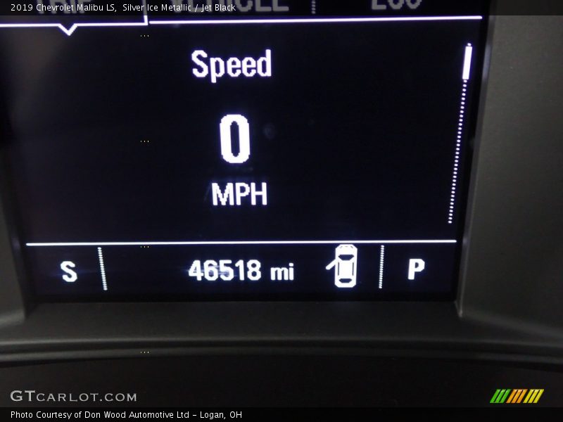 Silver Ice Metallic / Jet Black 2019 Chevrolet Malibu LS