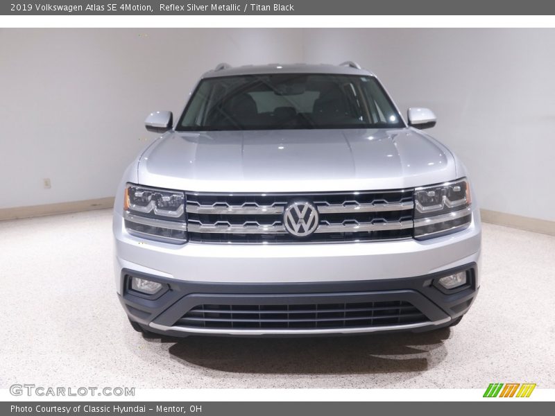 Reflex Silver Metallic / Titan Black 2019 Volkswagen Atlas SE 4Motion