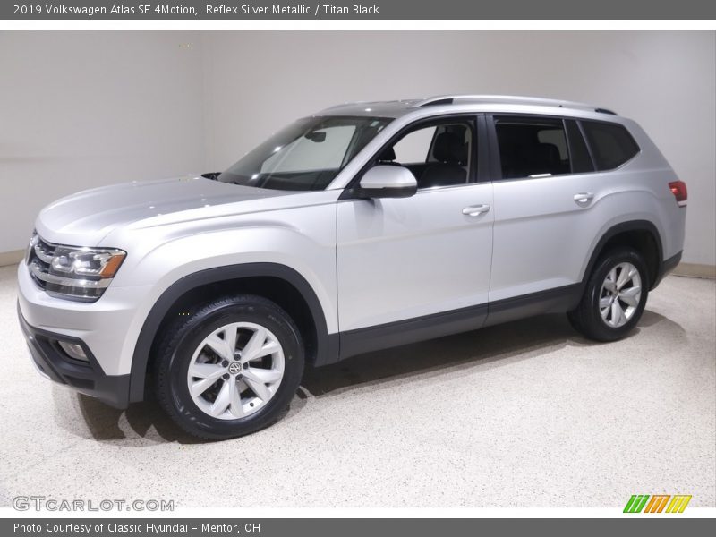 Reflex Silver Metallic / Titan Black 2019 Volkswagen Atlas SE 4Motion