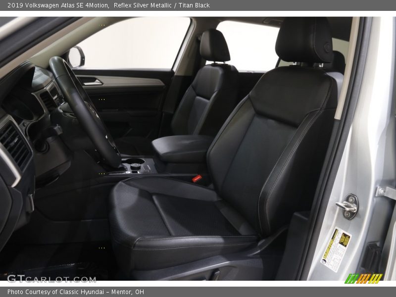 Reflex Silver Metallic / Titan Black 2019 Volkswagen Atlas SE 4Motion
