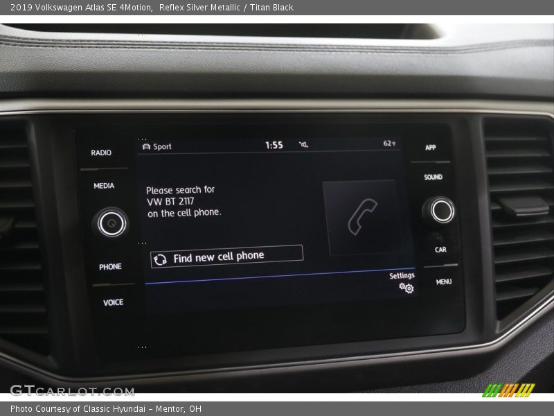 Reflex Silver Metallic / Titan Black 2019 Volkswagen Atlas SE 4Motion