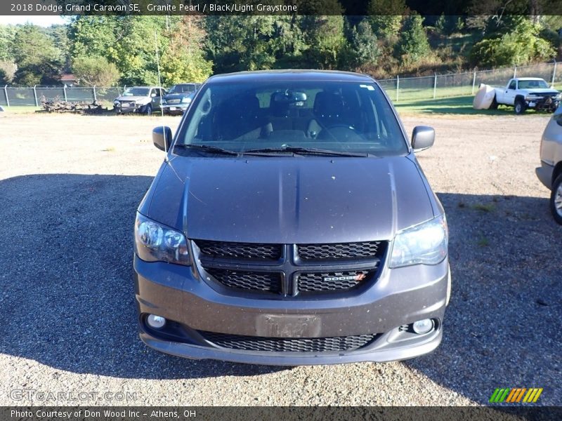 Granite Pearl / Black/Light Graystone 2018 Dodge Grand Caravan SE