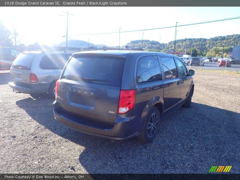 Granite Pearl / Black/Light Graystone 2018 Dodge Grand Caravan SE