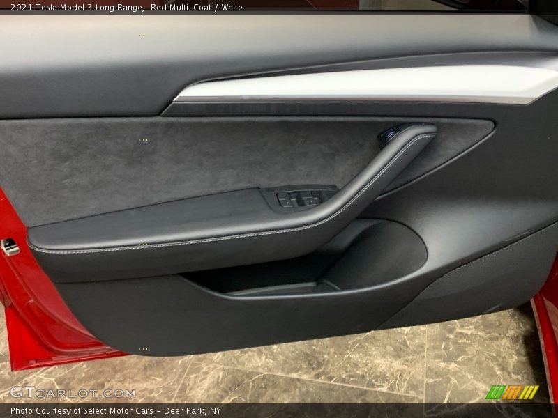 Door Panel of 2021 Model 3 Long Range