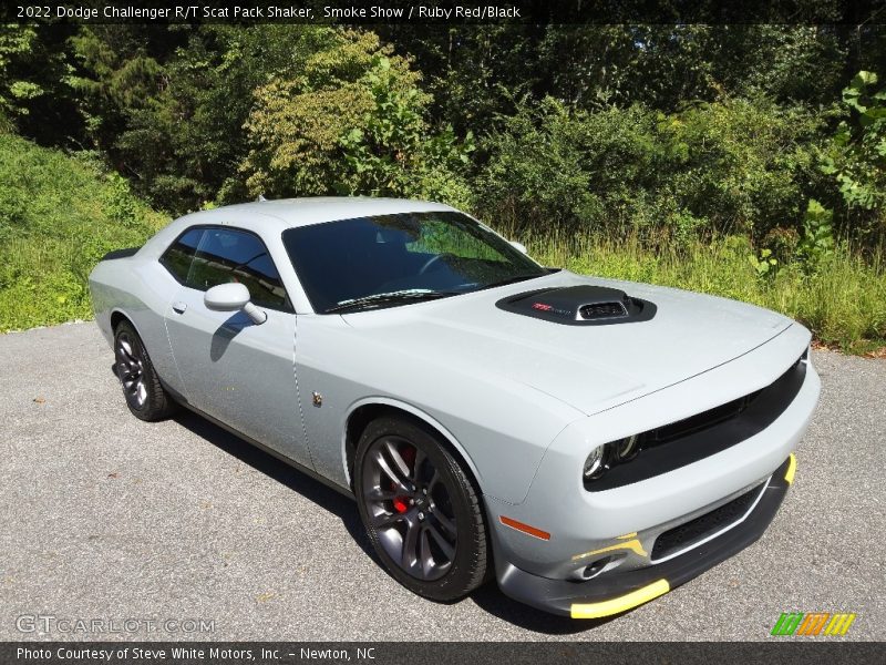 Front 3/4 View of 2022 Challenger R/T Scat Pack Shaker