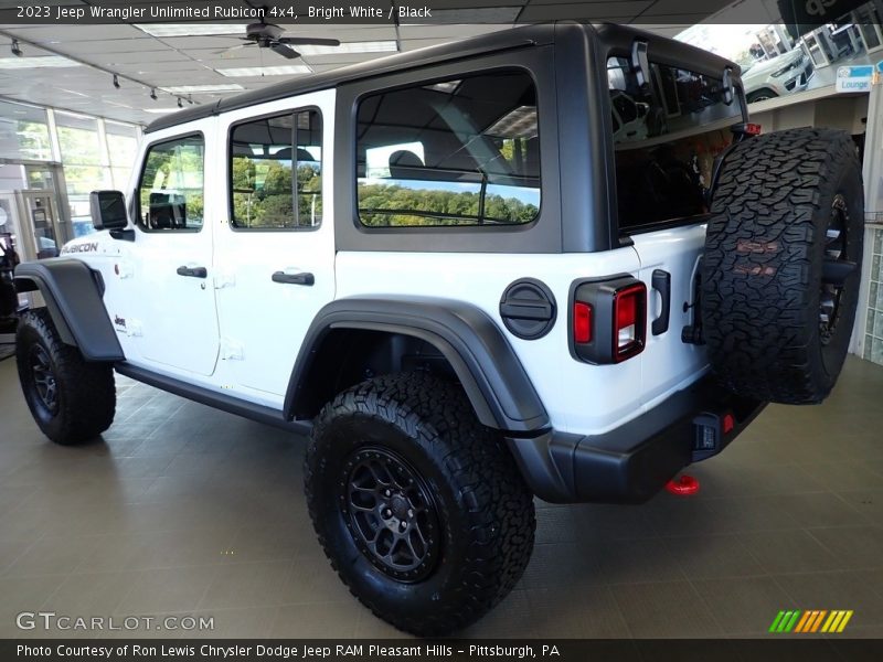 Bright White / Black 2023 Jeep Wrangler Unlimited Rubicon 4x4