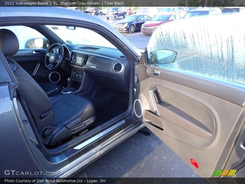 Platinum Gray Metallic / Titan Black 2012 Volkswagen Beetle 2.5L