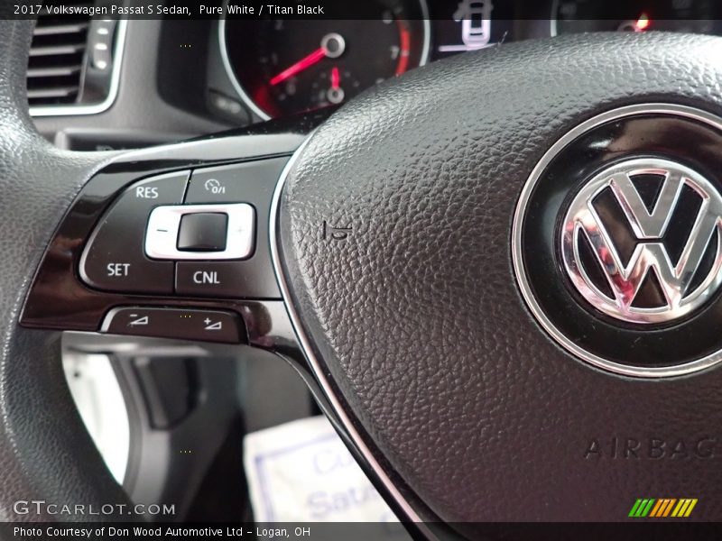 Pure White / Titan Black 2017 Volkswagen Passat S Sedan