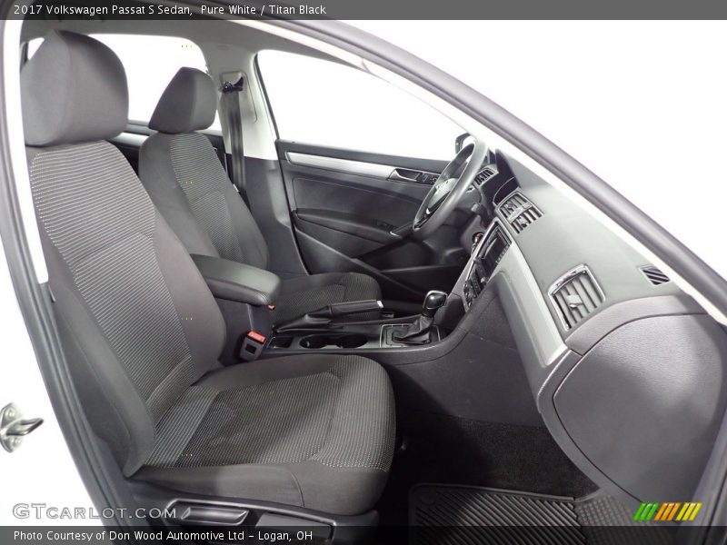 Pure White / Titan Black 2017 Volkswagen Passat S Sedan